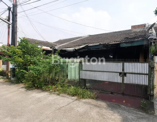 image RUMAH TANAH LUAS – LEGALITAS AMAN – SIAP JADI INVESTASI BERKELAS (2)