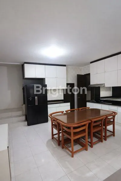 image RUMAH FULL FURNISHED FORESTA BSD CITY | KT 6+1, LT 144 | SIAP HUNI (5)