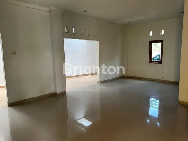 image RUMAH MEWAH DI DOMAS DIJUAL HARGA NYA BAGUS  (8)