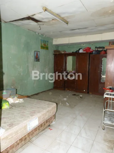 image RUMAH TANAH LUAS – LEGALITAS AMAN – SIAP JADI INVESTASI BERKELAS (5)