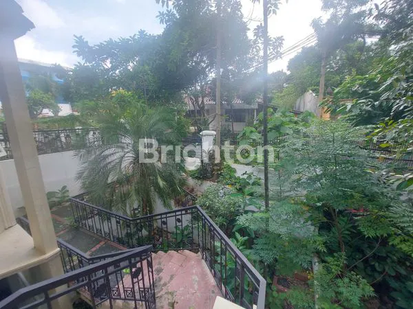 image SEWA RUMAH MEWAH MURAH DI LEBAK BULUS, 8 KAMAR & 4 KM HARGA NEGO (4)