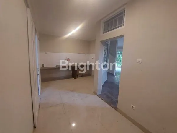 image SEWA RUMAH MEWAH MURAH DI LEBAK BULUS, 8 KAMAR & 4 KM HARGA NEGO (3)