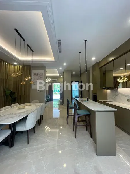 image TOWN HOUSE MEWAH DI PONDOK INDAH, LT 168M² (2)