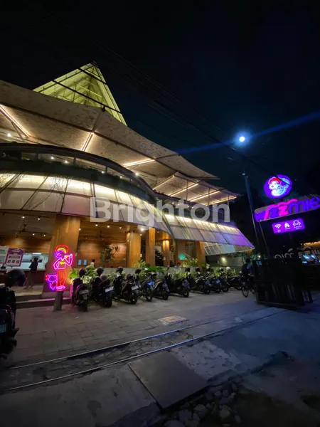 image RUMAH USAHA (RESTORAN) MEWAH HOOK 3 LANTAI DI RUNGKUT DEKAT MCD YAKAYA SUPERINDO SIER MERR KEDUNG BARUK PENJARINGAN GUNUNGANYAR (2)