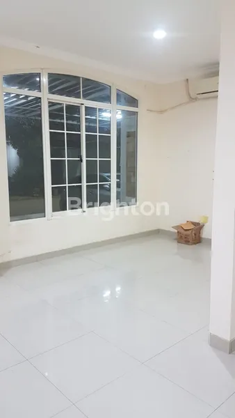 image RUMAH LUAS 2 LANTAI, SHM. LINGKUNGAN TENANG & AMAN (2)