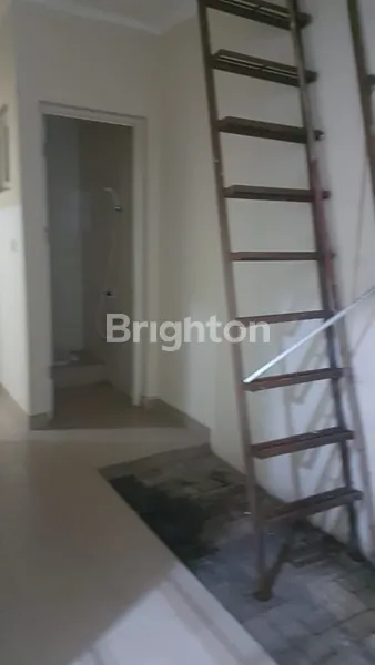 image RUMAH LUAS 2 LANTAI, SHM. LINGKUNGAN TENANG & AMAN (8)