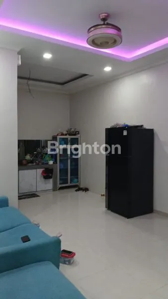 image RUMAH STRATEGIS DI TIBAN MENTARAU, 3 LANTAI, LT/LB 120 (5)