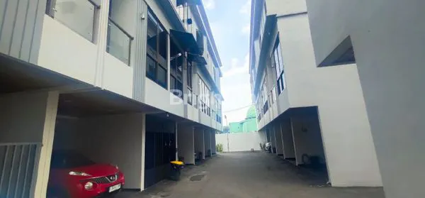 image TOWNHOUSE 3 LANTAI MODERN DI PERCETAKAN NEGARA, JAKARTA PUSAT – SIAP HUNI (2)