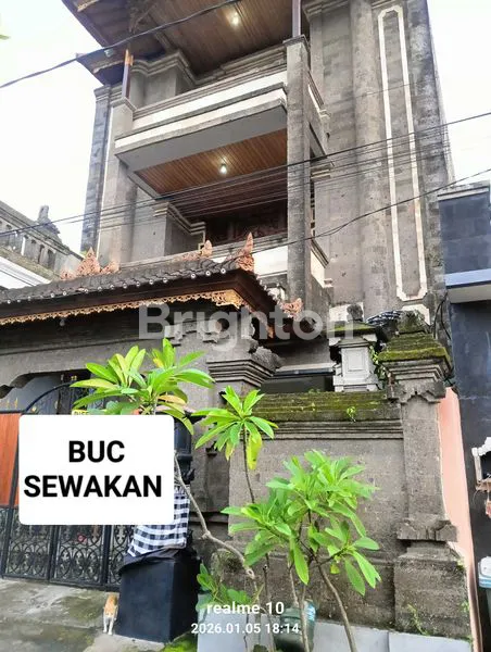 image DISEWAKAN RUMAH 3 LANTAI – STRATEGIS DI PADANG SAMBEAN, DENPASAR (1)