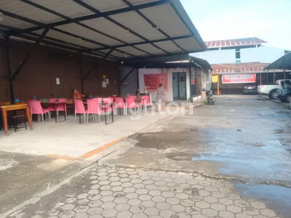 RUMAH USAHA DOORSMEER HIDROLIK DI JALAN JAMIN GINTING