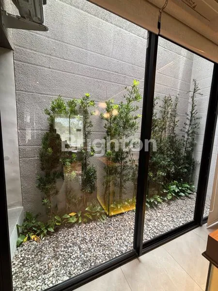 image RUMAH LUAS 4+1 KT DI NORTHWEST GARDEN, ADA ROOFTOP (6)