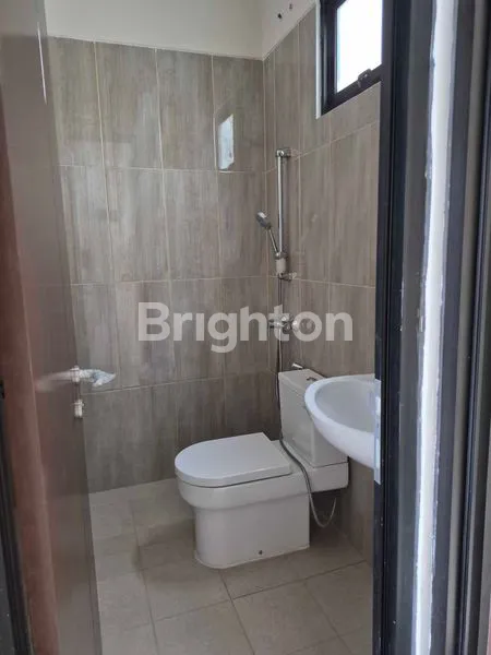 image HUNIAN NYAMAN JAKARTA BARAT, LT 88M² DEKAT TOLL JORR (6)