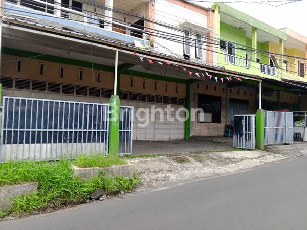 image RUKO 2,5 LANTAI AREA PADAT PENDUDUK, DEKAT KAMPUS, DERMO, DAU  (1)