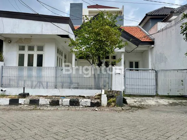 image RUMAH PREMIUM 4 KT SIAP HUNI LT 162M² DI PANDUGO DEKAT KAMPUS, RSUD DAN AKSES TOL RUNGKUT JUANDA (1)