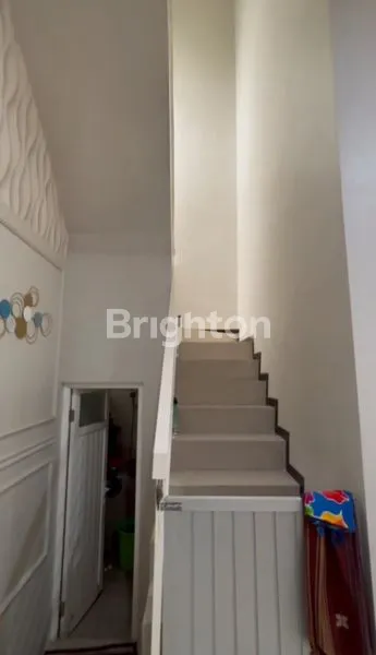 image HANYA 12 MENIT KE UNIVERSITAS MUHAMMADIYAH MALANG DAN EXIT TOL! RUMAH 2 LANTAI GRAHA MULIA TASIKMADU  (5)