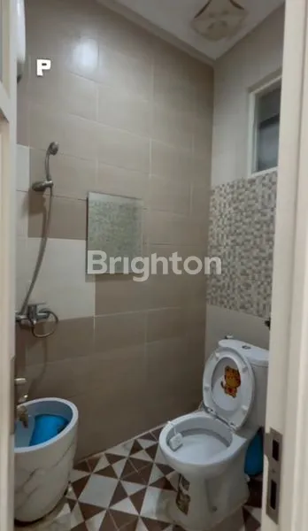 image HANYA 12 MENIT KE UNIVERSITAS MUHAMMADIYAH MALANG DAN EXIT TOL! RUMAH 2 LANTAI GRAHA MULIA TASIKMADU  (7)