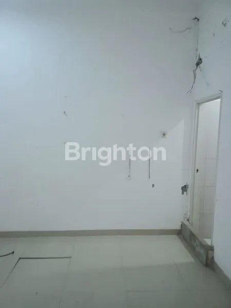 image RUMAH DI JUAL GADING SERPONG SEKTOR 1C TANGERANG (8)