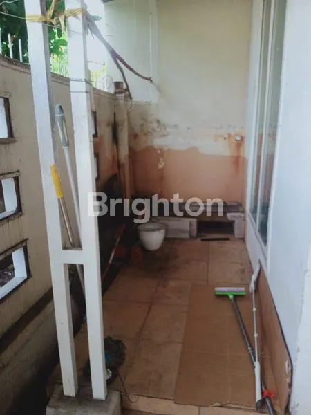 image RUMAH DI JUAL GADING SERPONG SEKTOR 1C TANGERANG (4)