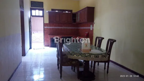 image DIJUAL RUMAH LUAS FURNISHED STRATEGIS BEDALI LAWANG SELANGKAH KE JALAN POROS PROVINSI KABUPATEN MALANG  (7)