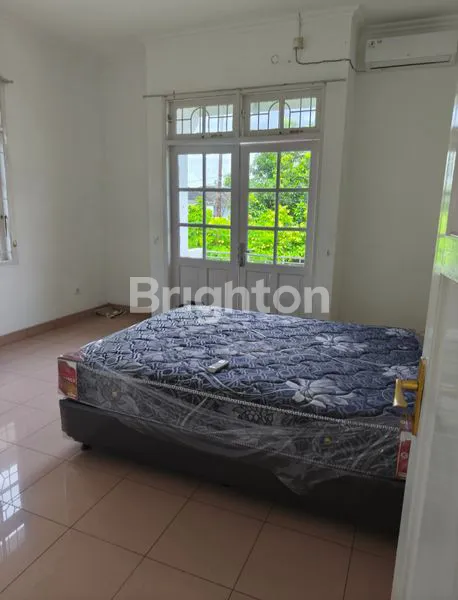 image RUMAH MEWAH 2 LANTAI, LT 300M² DI BB (5)