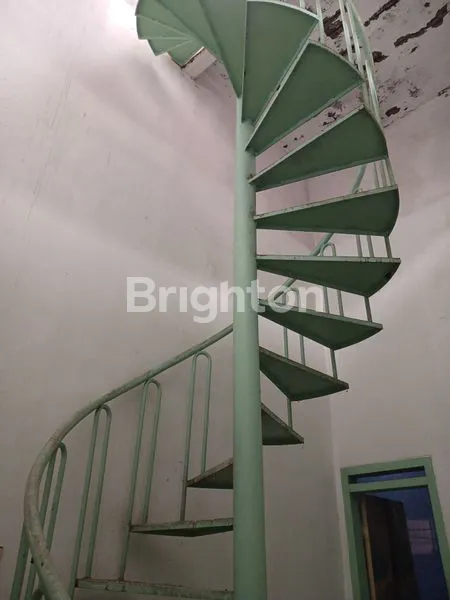 image RUMAH BESAR BARU RENOVASI  COCOK UNTUK KOMERSIL DI BUNGA-BUNGA KOTA MALANG (6)