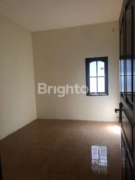 image RUKO 2 LANTAI DI SESETAN, LT 150M² SHM LENGKAP (6)