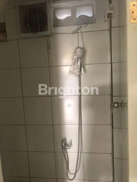 image RUKO 2 LANTAI DI SESETAN, LT 50M² SHM LENGKAP (3)