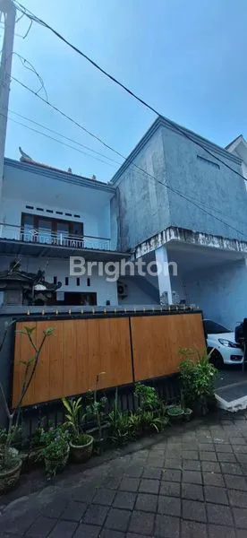 DIJUAL CEPAT!RUMAH 2 LANTAI SIAP HUNI DAERAH KAPAL MENGWI BADUNG