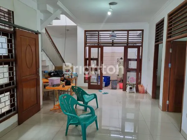 image VILLA HOOK 2 LANTAI DI MUTIARA SERPONG, SIAP HUNI (1)