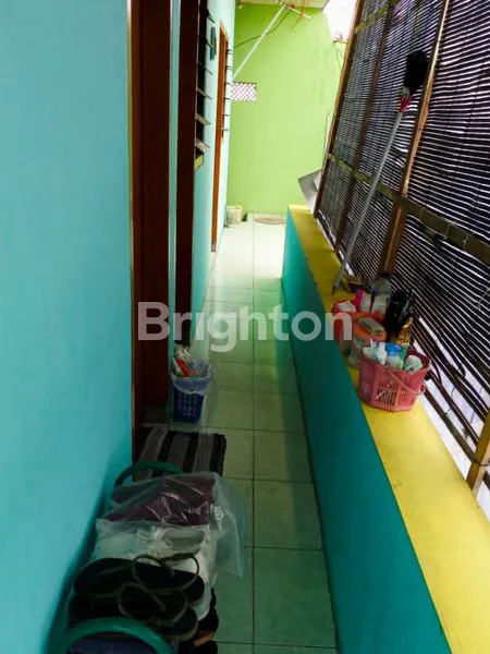 image RUMAH STRATEGIS 2 LANTAI DEKAT KAMPUS  (2)