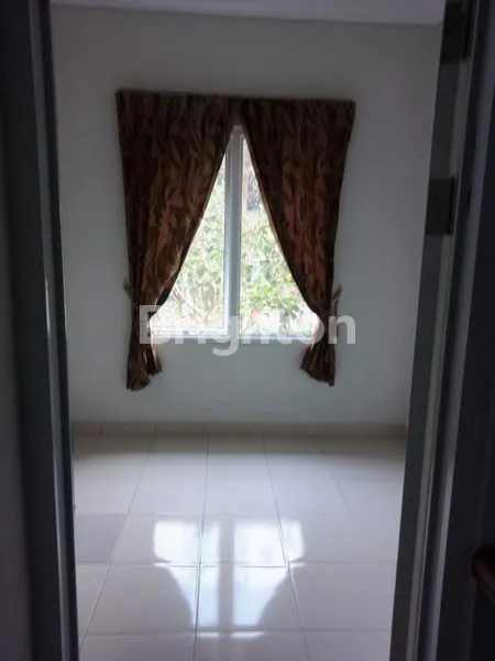 image RUMAH VIRGINIA GADING SERPONG. (2)