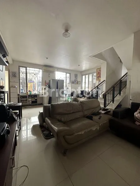 image RUMAH 2 LANTAI DI CITRA RAYA (8)