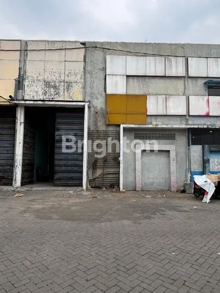 image AREA PERGUDANGAN ATAU INDUSTRI DI TIARA JABON WARU SIDOARJO JAWA TIMUR. AREA KOMERSIAL DEKAT BANDARAN JUANDA, BISA AKSES KONTAINER. GUDANG SIAP PAKAI BESAR LUAS. NOL JALAN EAYA BESAR. STRATEGIS. MURAH POLL (1)