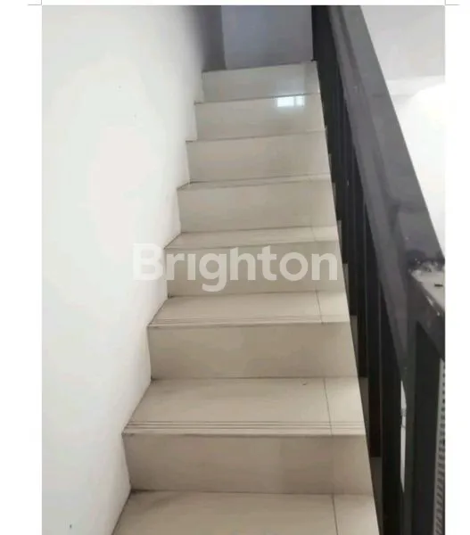 image RUKO 3 LANTAI LOKASI STRATEGIS DEKET RUNGKUT INDUSTRI SURABAYA (4)