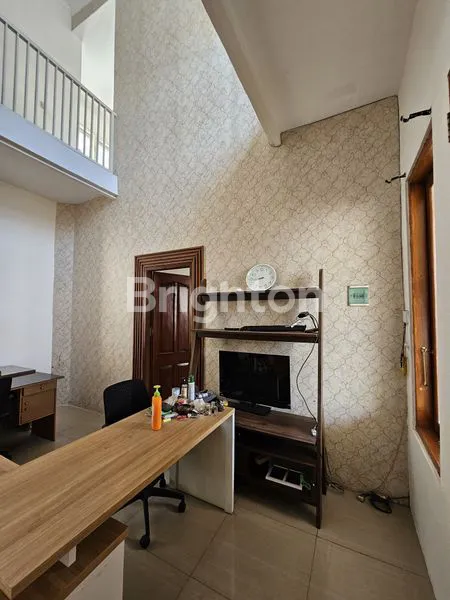 image RUMAH BUKIT CITRA DARMO 2 LANTAI SIAP HUNI ,BANGUNAN BAGUS DAN TERAWAT KANDANGAN SURABAYA BARAT  (7)