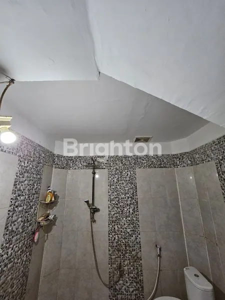 image RUMAH BUKIT CITRA DARMO 2 LANTAI SIAP HUNI ,BANGUNAN BAGUS DAN TERAWAT KANDANGAN SURABAYA BARAT  (2)