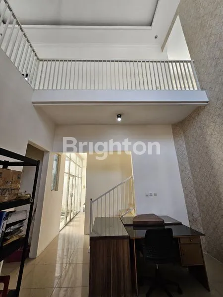 image RUMAH BUKIT CITRA DARMO 2 LANTAI SIAP HUNI ,BANGUNAN BAGUS DAN TERAWAT KANDANGAN SURABAYA BARAT  (4)