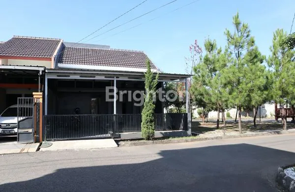 image RUMAH HOOK NYAMAN DI SUDUT TAMAN BUMI ADIPURA (2)