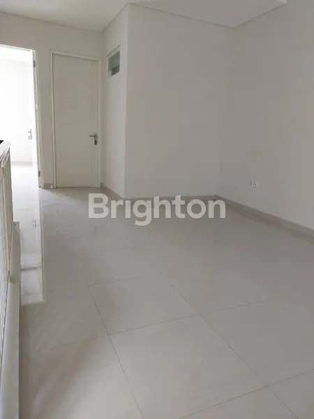 image RUMAH GRESS MINIMALIS MANYAR TIRTOASRI SURABAYA, 2LT, NEGO (6)