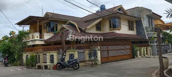 image RUMAH 2 LANTAI DI KOMPLEK MIGAS JOGLO, LT 200M² (1)