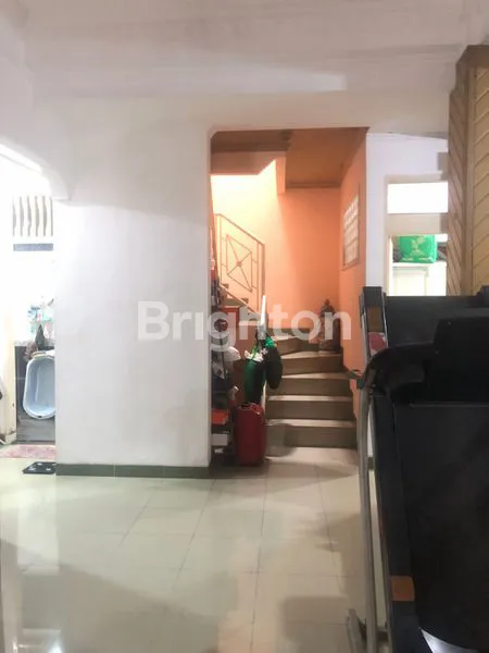 image RUMAH 2 LANTAI DI KOMPLEK MIGAS JOGLO, LT 200M² (3)