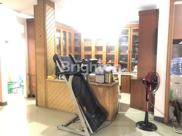 image RUMAH 2 LANTAI DI KOMPLEK MIGAS JOGLO, LT 200M² (4)