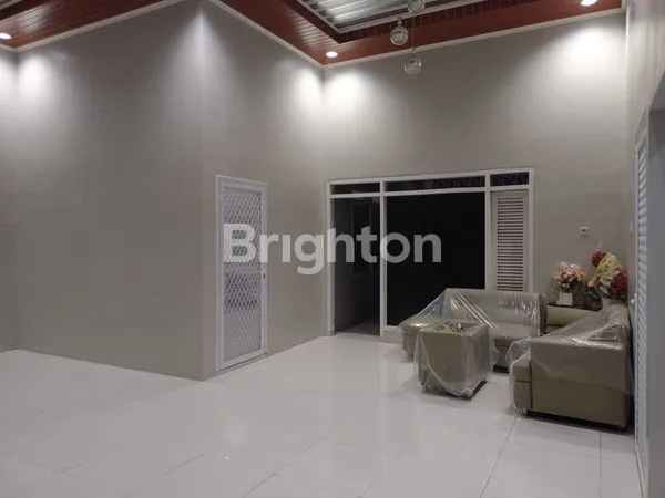 image RUMAH BAGUS DAN BARU SATU LANTAI I DI  PURI ANJASMORO SEMARANG BARAT (5)