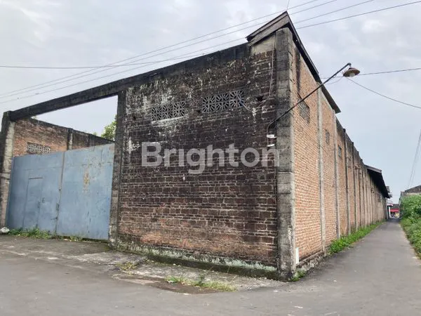 image GUDANG STRATEGIS JATINOM (5)