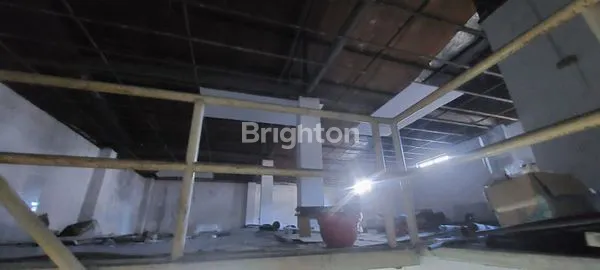 image RUMAH KANTOR MEWAH LT 877M² DI EMBONG TRENGGULI SURABAYA (4)