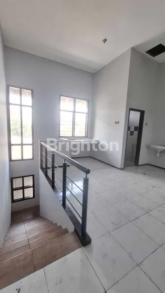 image RUKO SIAP PAKAI LOKASI STRATEGIS DI GADANG  (3)