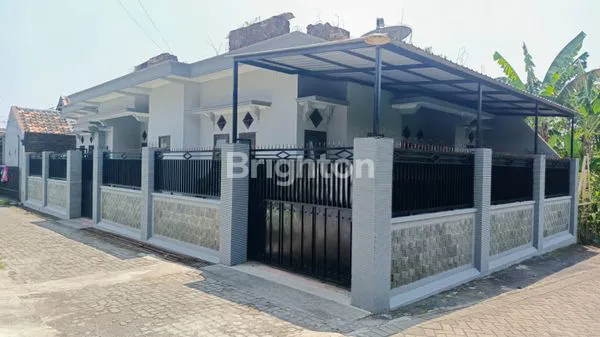 image RUMAH HOOK AREA KETINDAN,SELANGKAH KE TERMINAL ARJOSARI,SELANGKAH KE PASAR LAWANG DEKAT JALAN BESAR MENUJU SURABAYA (1)