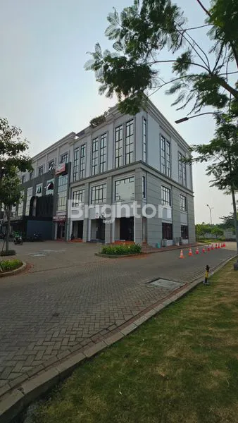 image RUKO SEDAYU CITY HOEK (1)