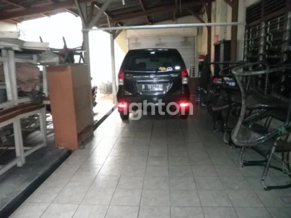 image RUMAH LUAS 7 KT DI JATINEGARA, SIAP HUNI (4)