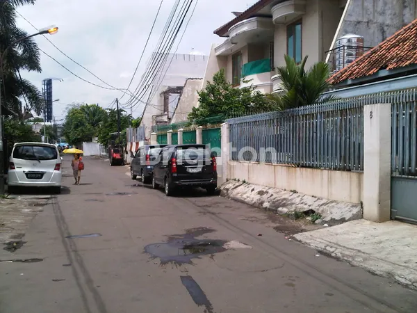 image RUMAH LUAS 7 KT DI JATINEGARA, SIAP HUNI (5)